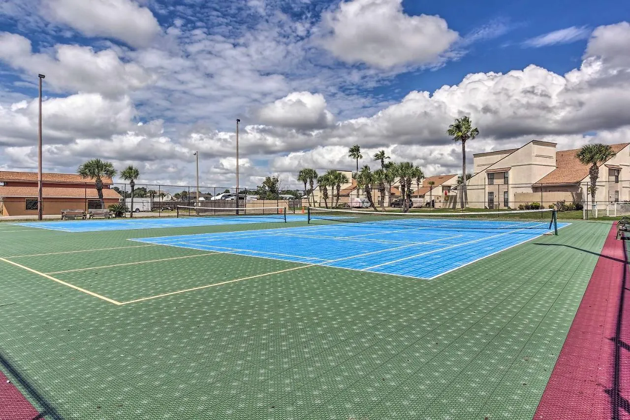 Pcb Resort Condo With Pool And Hot Tub Walk To Beach! Panama City Beach Daire