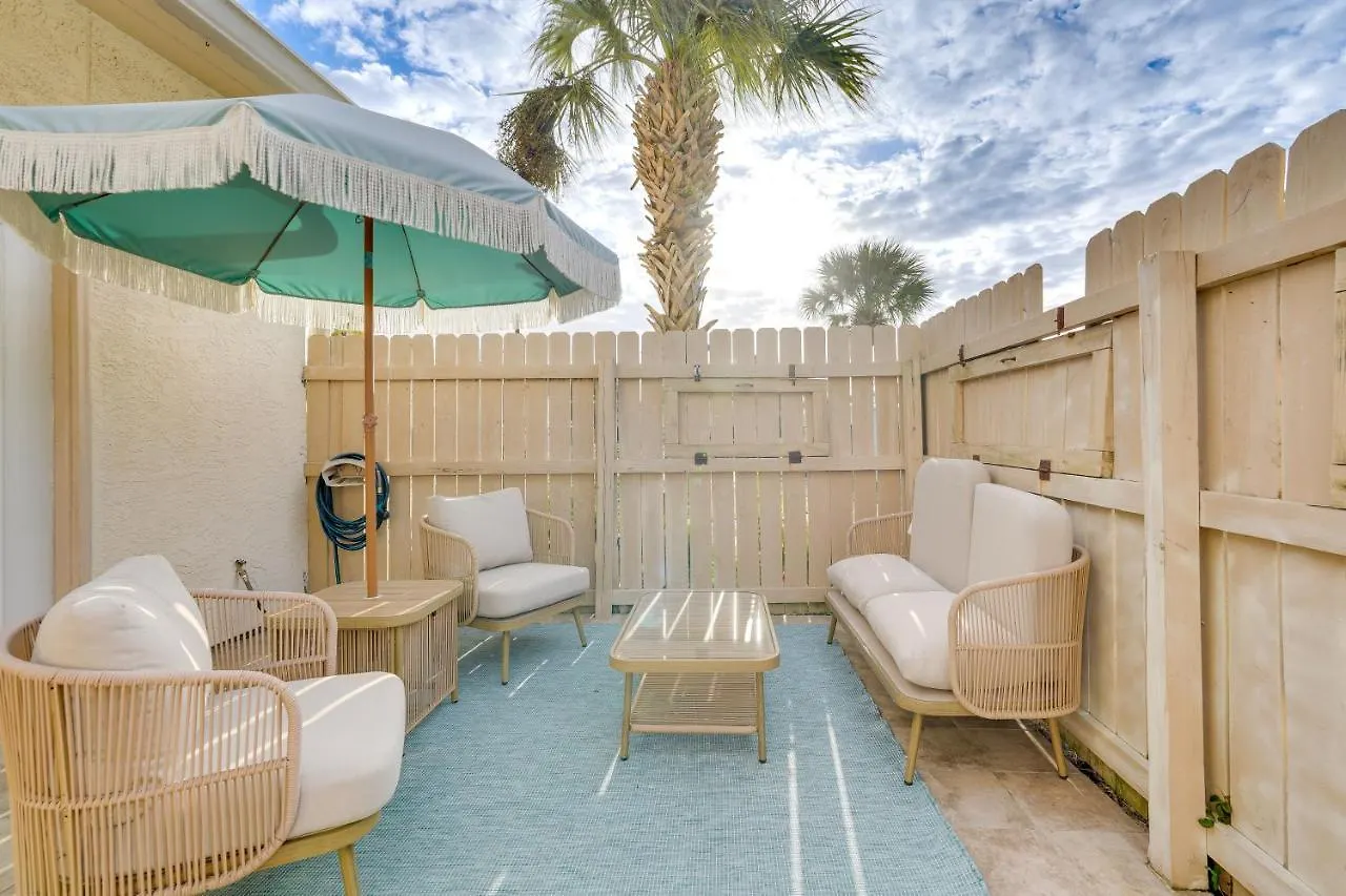 Pcb Resort Condo With Pool And Hot Tub Walk To Beach! Panama City Beach 0*,  ABD