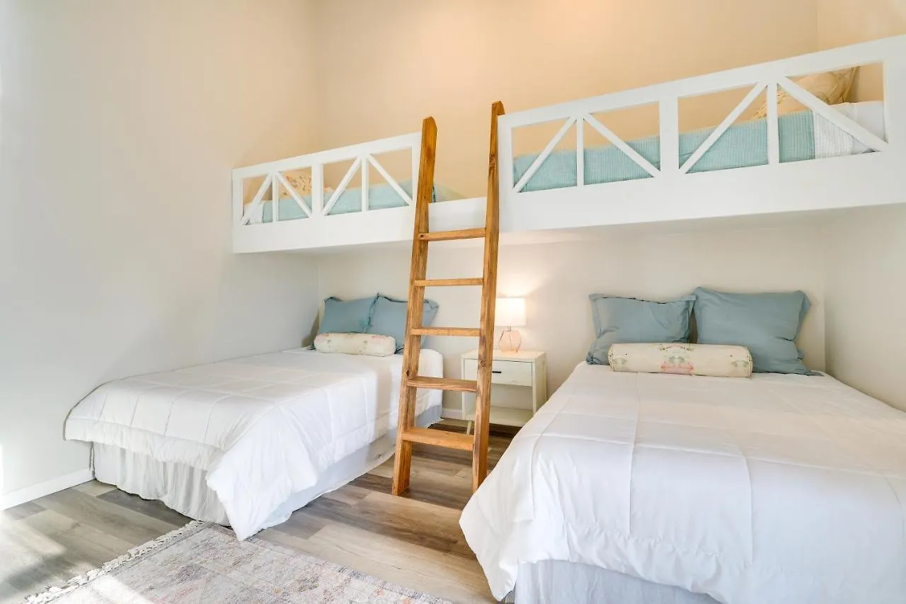 Pcb Resort Condo With Pool And Hot Tub Walk To Beach! Panama City Beach